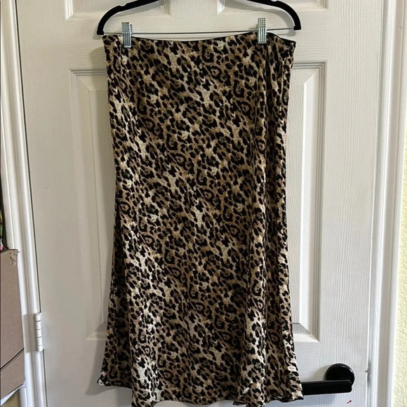 Oat New York Dresses & Skirts - OAT New York Midi Skirt Leopard Print - NWOT - XL